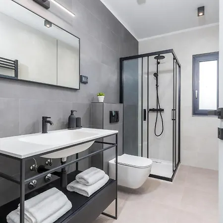 Luxurious In
